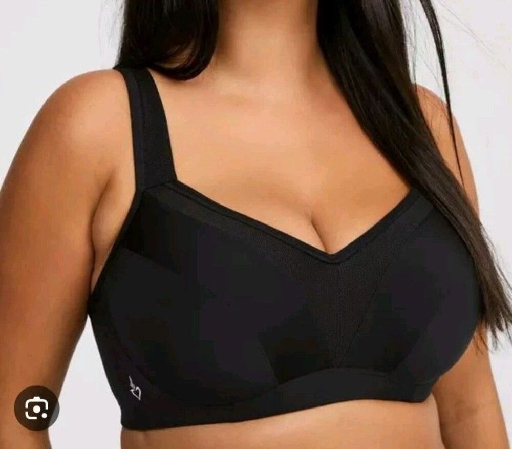 NWT Torrid Active Women's Sports Bra Black 42DDD Mid Impact Underwire Back Close